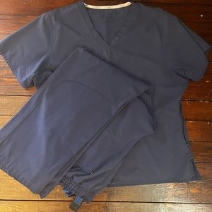 Dark blue New Balance scrubs medium